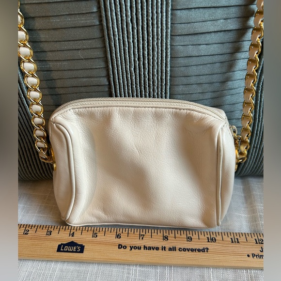 Nine West Handbag - Picture 5 of 11